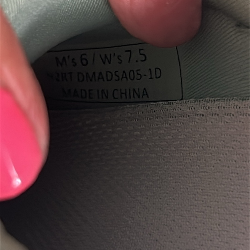 Kizik Madrid Eco Knit Sage Sneakers Size M 6 W 7.5 - Picture 11 of 13